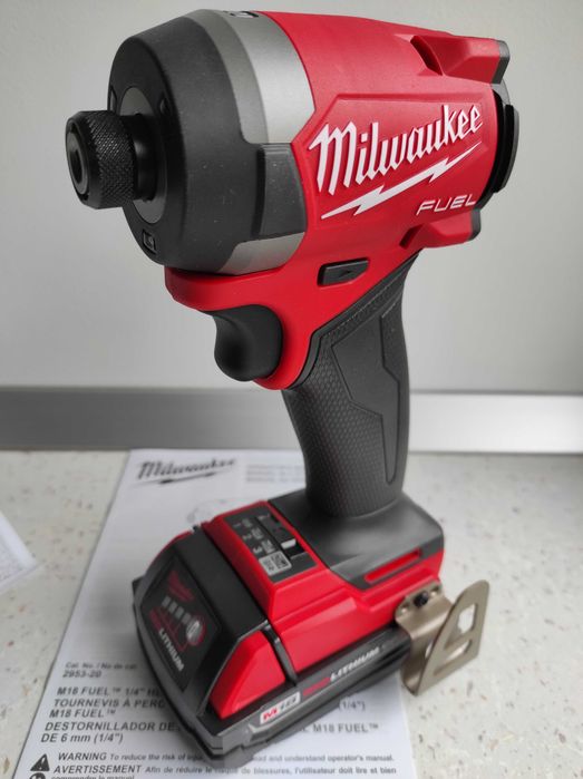 Аккумуляторный ударный винтоверт Milwaukee 2953-20 (FID3-0) M18 FUEL