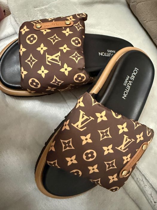Chinelo Louis Vuitton