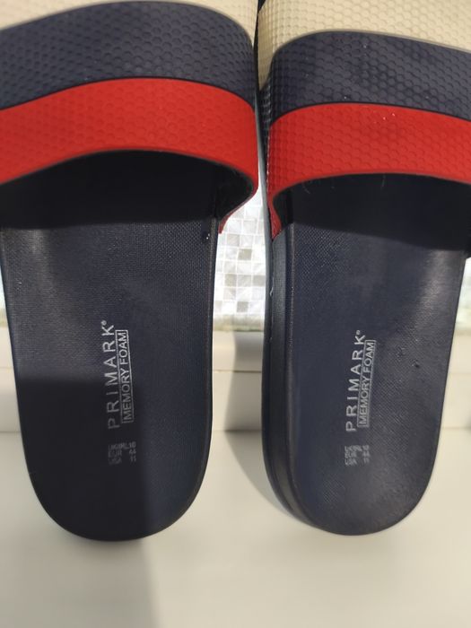 мужские шлепанцы бренда Primark