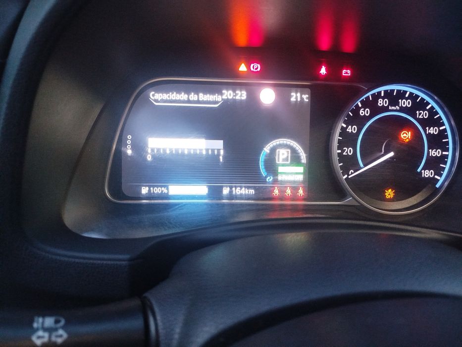 Nissan Leaf n-connecta 2018 full extras