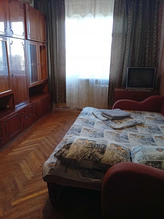 Сдам 1к квартиру  п-т Л. Курбаса