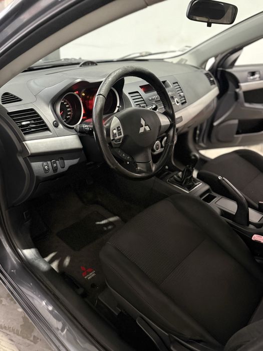 MITSUBISHI LANCER NACIONAL