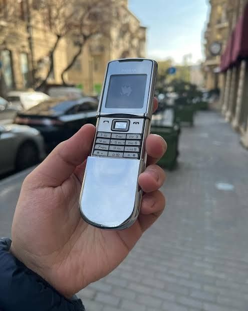 Nokia 8800 sirocco