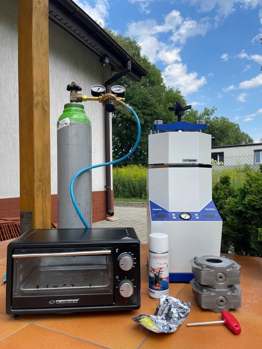 Wtryskarka do termoplastów MULTIPRESS ROKO
