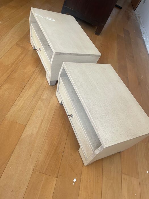 2 szafki nocne plus lustro