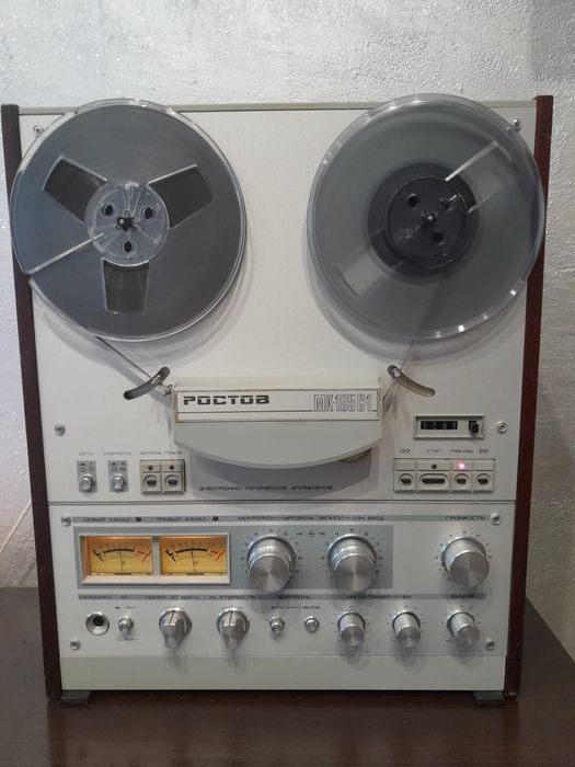 Magnitofon szpulowy  РОСТОВ МК105С1