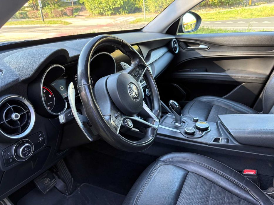 Alfa Romeo Stelvio 4x4,  2,2 diesel,  210KM, zadbany serwisowany