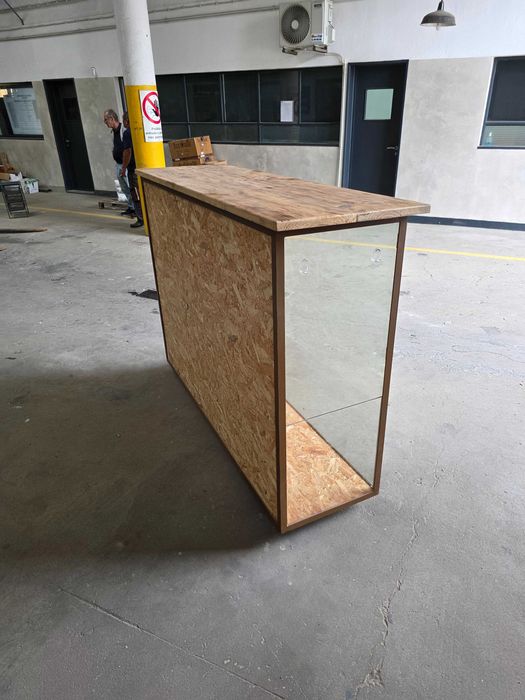 Terrário novo com 1,77x1,35x0,50 (m)