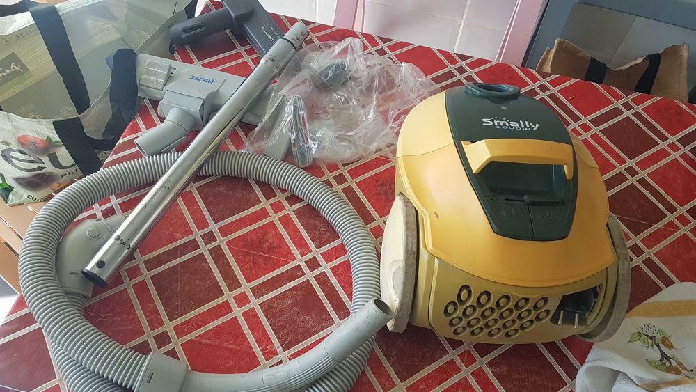 Aspirador Smally 1600W