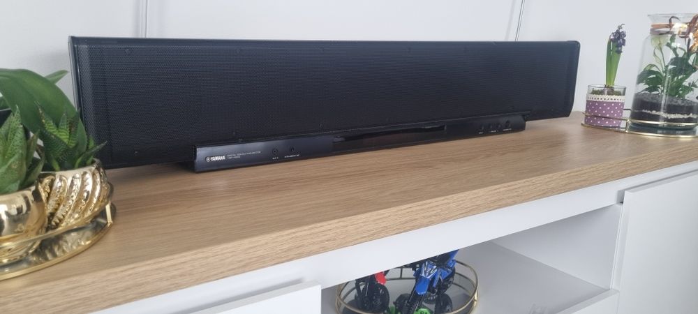Yamaha YSP-4000   projektor dźwięku