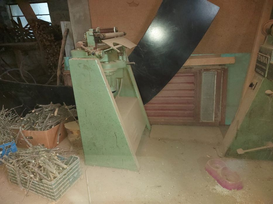 Maquina de fazer malhetes