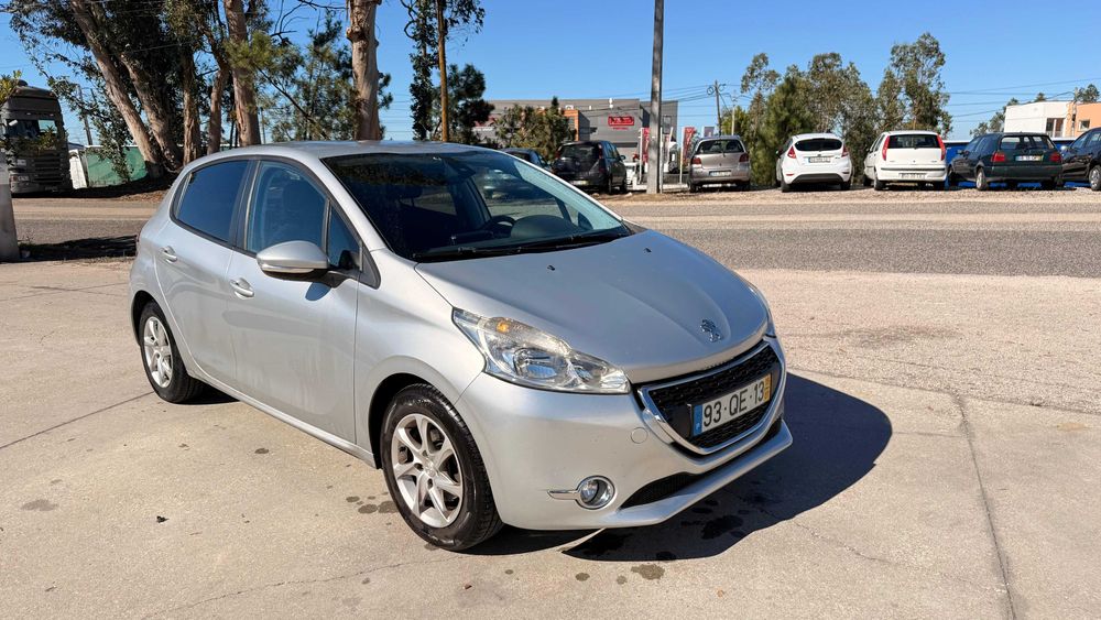 Peugeot 208 1.4HDi — photo 3