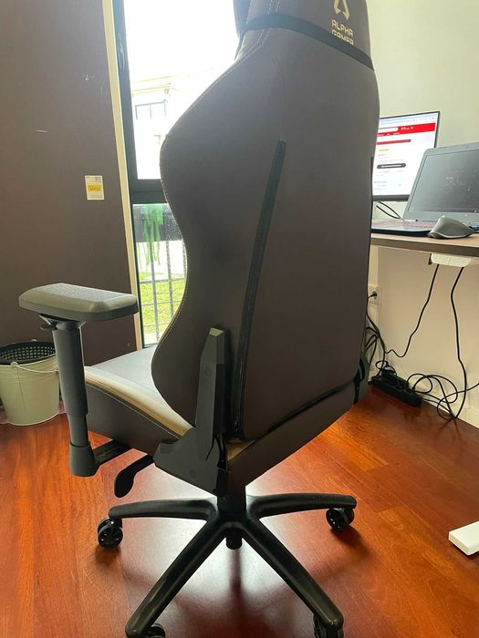 Cadeira Gaming ALPHA GAMER Nébula (Castanho e Preto)