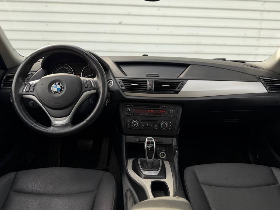 BMW X1 2013 г 2.0 л