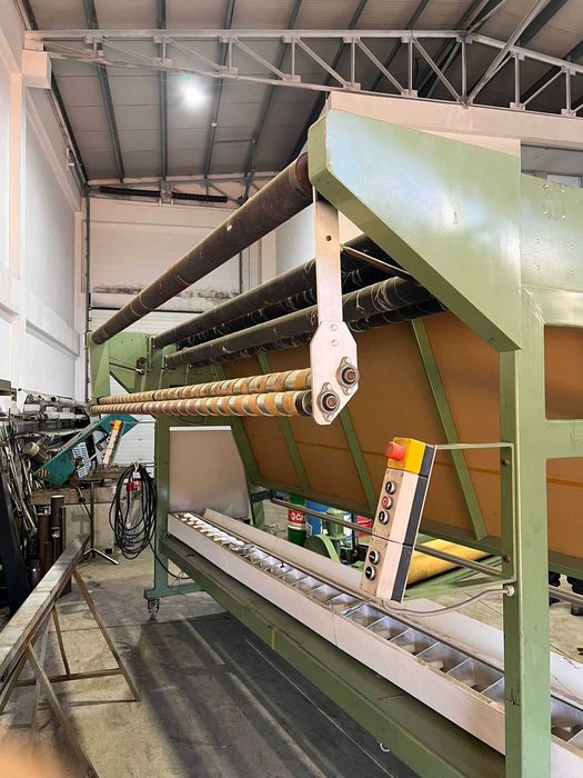 REVISADEIRA DE MALHA E TECIDO