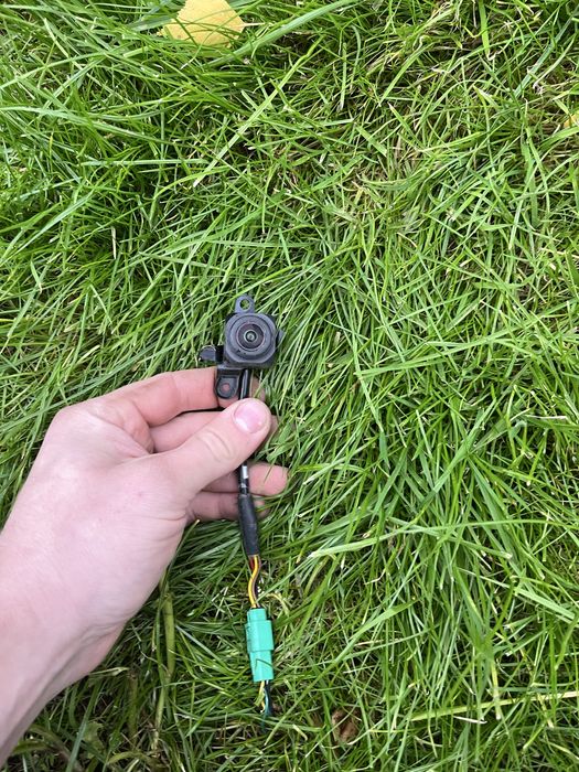 Камера бічного дзеркала ліва Toyota Rav4 19-21 8679048150