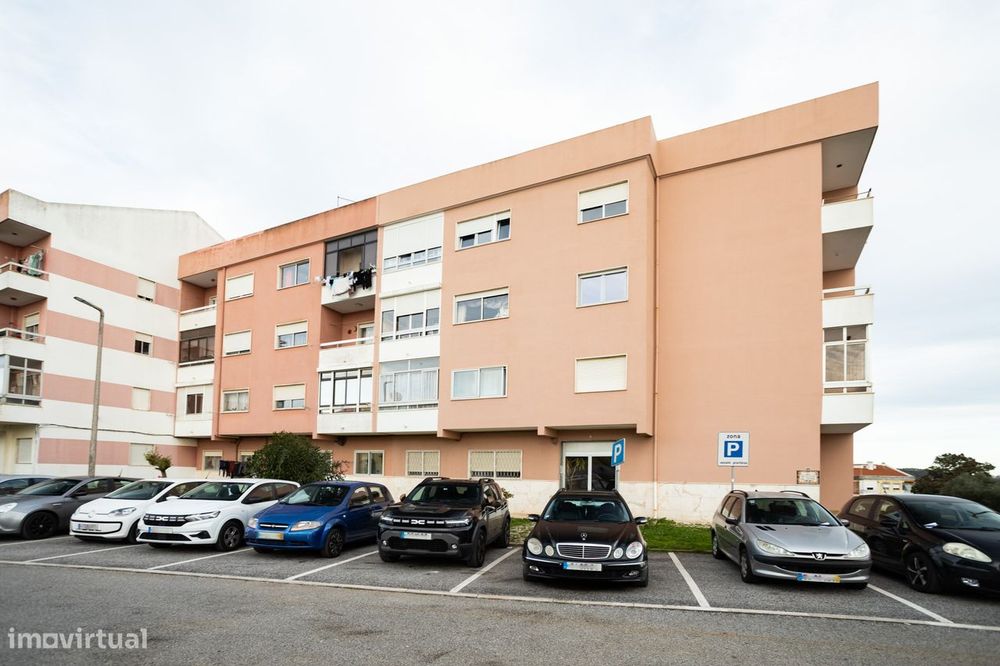 T3 para arrendamento em Rio de Mouro