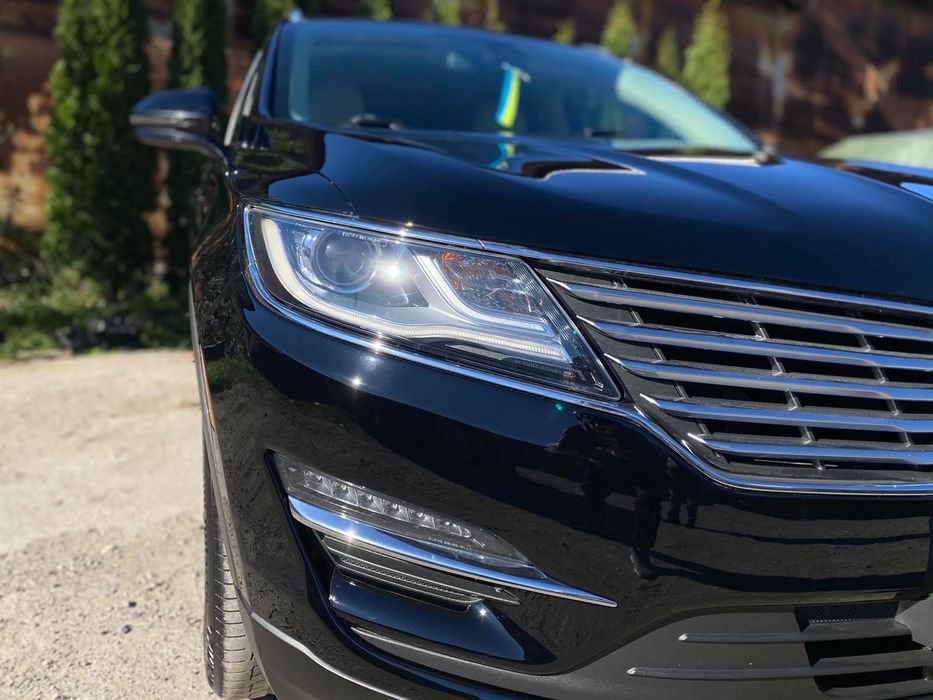 Продаю власне авто Lincoln MKC