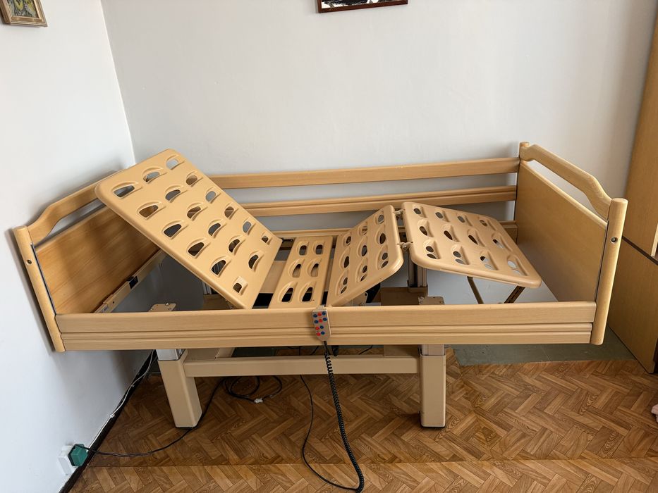 Łóżko Rehabilitacyjne z Dowozem na Pilota dla chorego