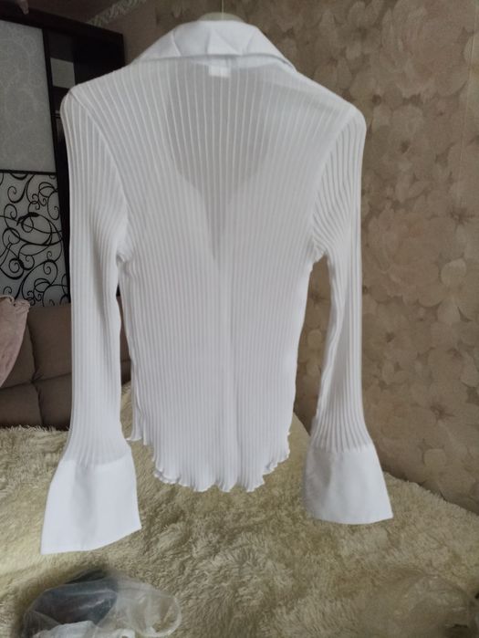 Продам жіночу блузку