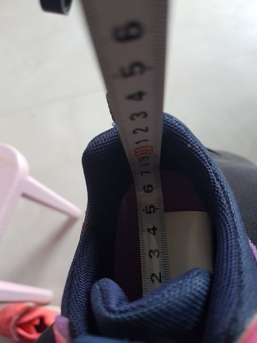 Adidasy Nike 27 Adidaski buty sportowe dla dziewczynki Wsuwane
