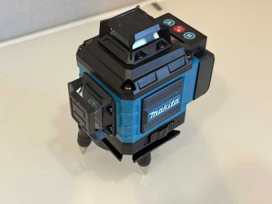 Лазерний рівень/нівелір Makita Зел. промінь (12 променів,  30 м)