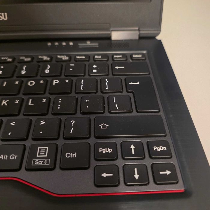 Laptop Fujitsu Lifebook U729 16GB ram i-5 poleasingowy WIN 11 PRO