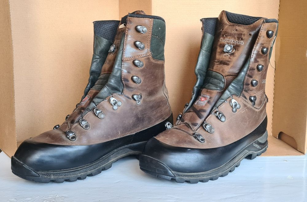 LOWA Hunter GTX Extreme. розмір 40.5