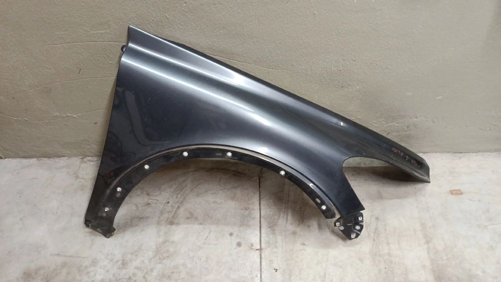 Guarda-lamas direito VOLVO C30