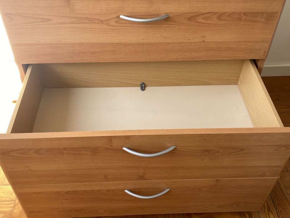 Comoda madeira 3 gavetas
