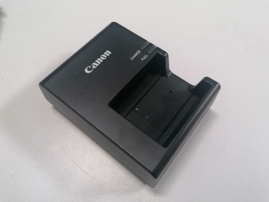 Oryginalna ładowarka Canon LC-E10E do baterii LP-E10