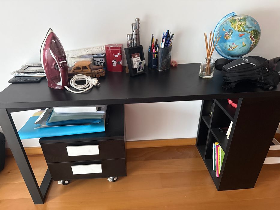 Secretaria + cadeira