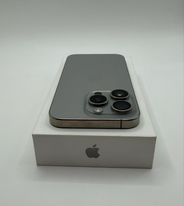 iPhone 15 Pro 128GB Natural Titanium | Bardzo dobry stan | eSIM