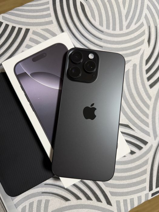 IPHONE 16 Pro Max / 256 / Esim