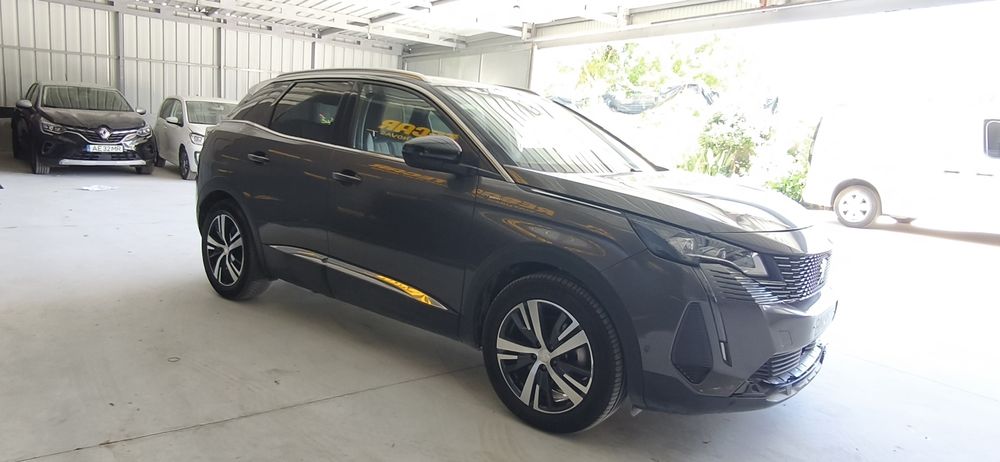 Peugeot 3008 GT híbrido plugin salvado