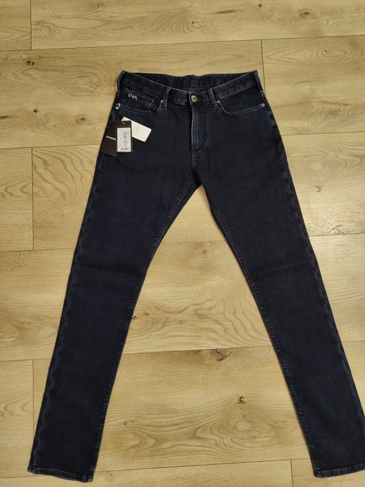 Spodnie Jeansy spodnie slim fit Emporio Armani