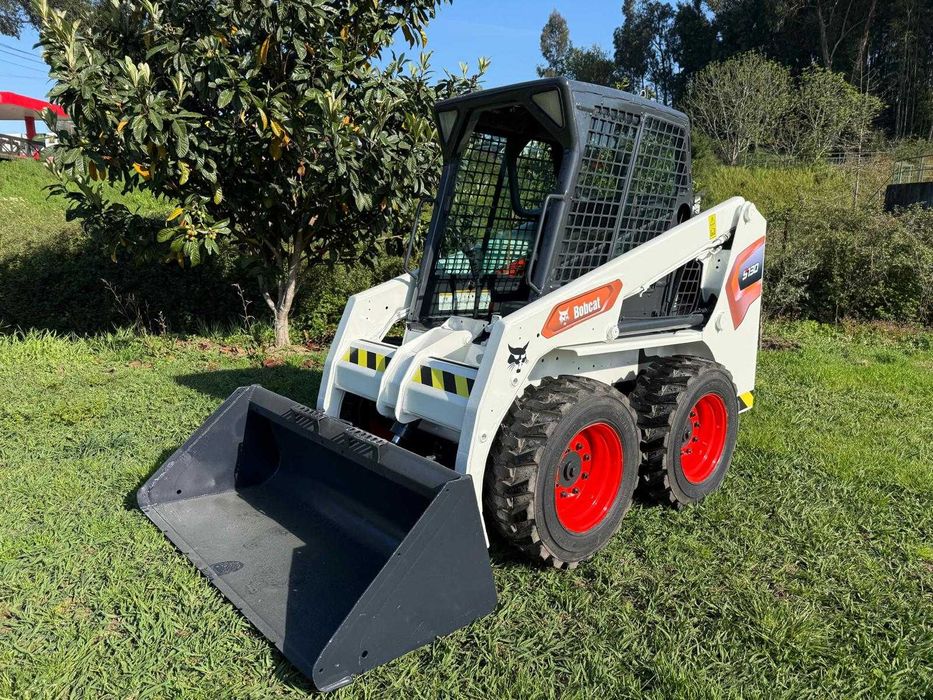 Mini Pá Bobcat S130