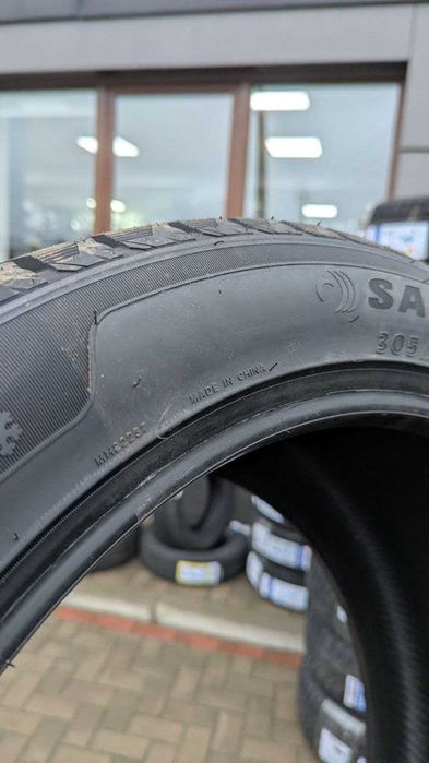 Нові зимові шини 305/40 R20 112T Sailun Ice Blazer Arctic EVO