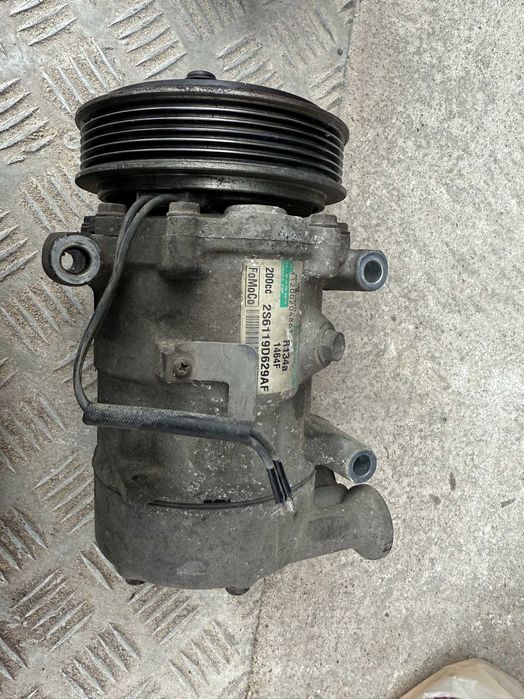 sprężarka kompresor klimatyzacji ford fiesta 1.4 tdci