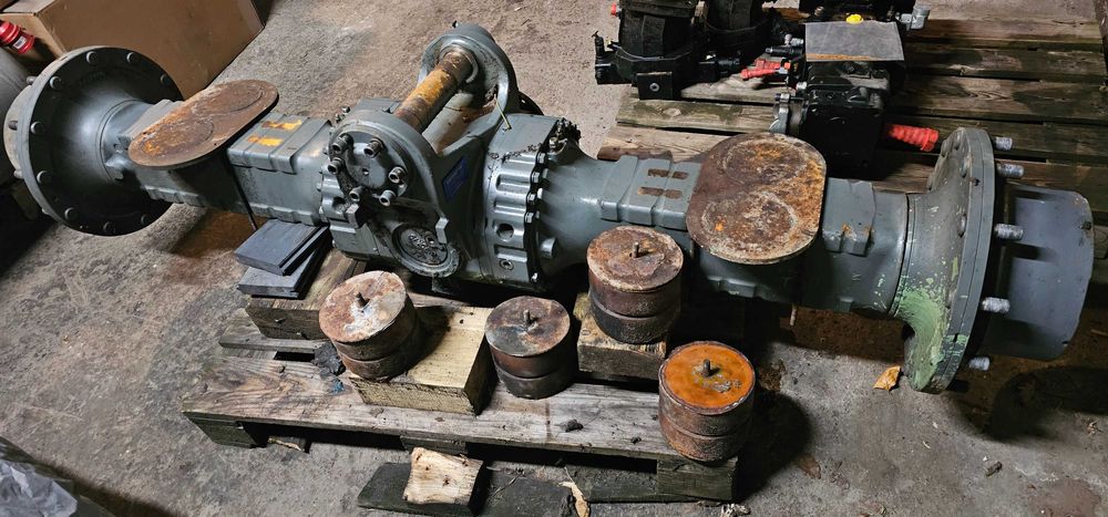 Most napędowy Liebherr 538 542 Dyfer wszystkie części