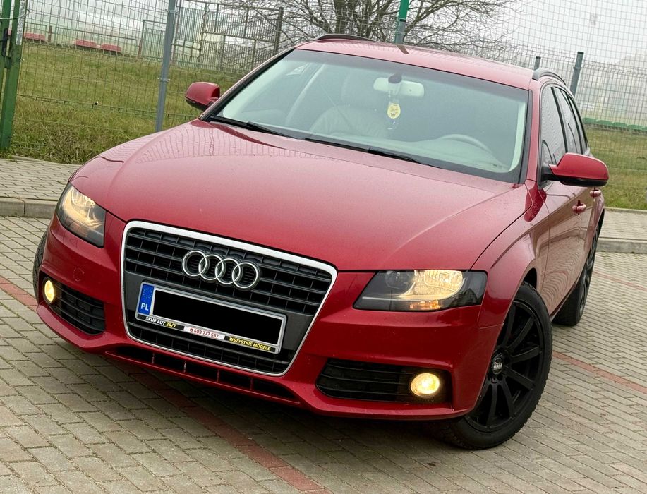 AUDI A4 B8 Avant 2010r. 2.0 TDI 6 Biegów PIĘKNY STAN Navi Skóry Alu 18