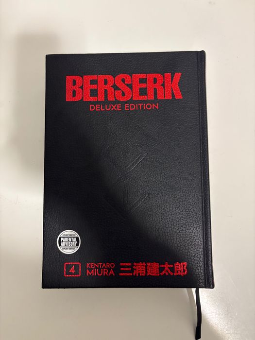 Berserk Deluxe Volume 4