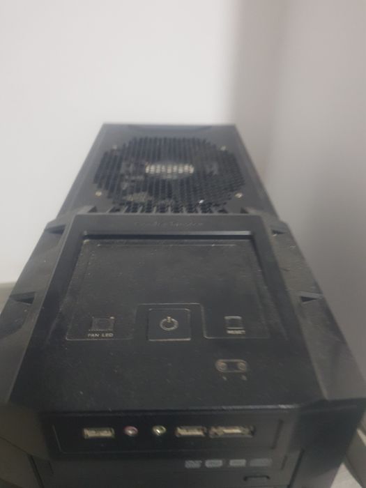 Torre pc cooler master