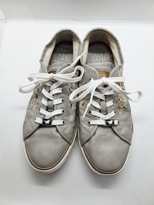 Szare półbuty Mustang 41 trampki koronka białe sznurówki sneakersy