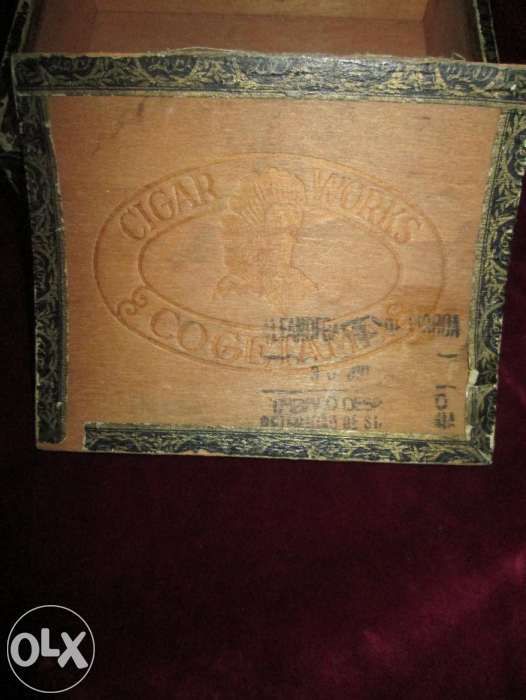 Caixa de Cigarros Antiga