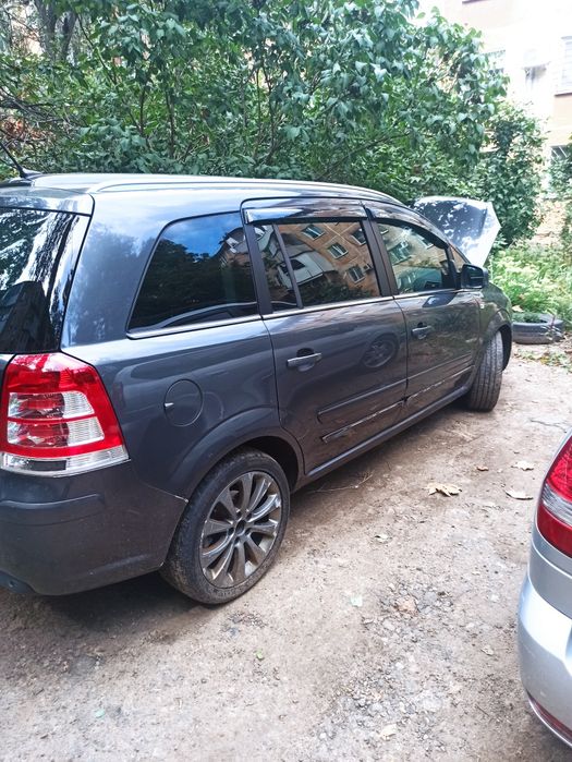 Opel Zafira 2011 VIN W0L0AHM75B2137884 фото оголошення 2 з 11