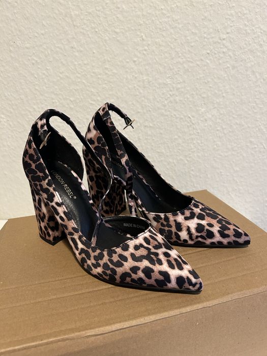 Нові туфлі London Rebel з леопардовим принтом