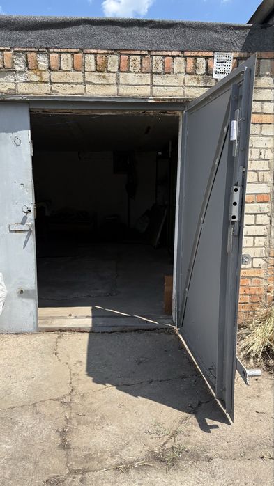 Продам гараж в м Марганець