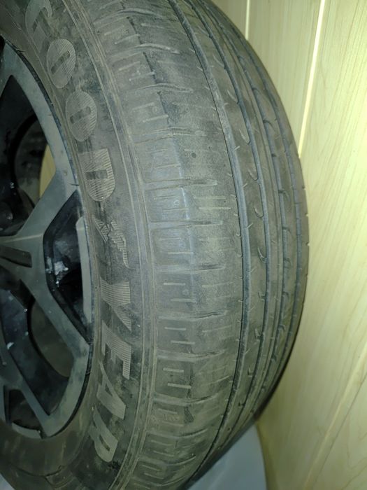 Opony plus Alu felgi - komplet do Dustera