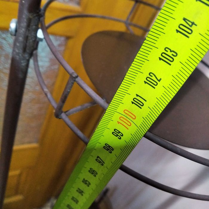 Підставка під вазони квіти